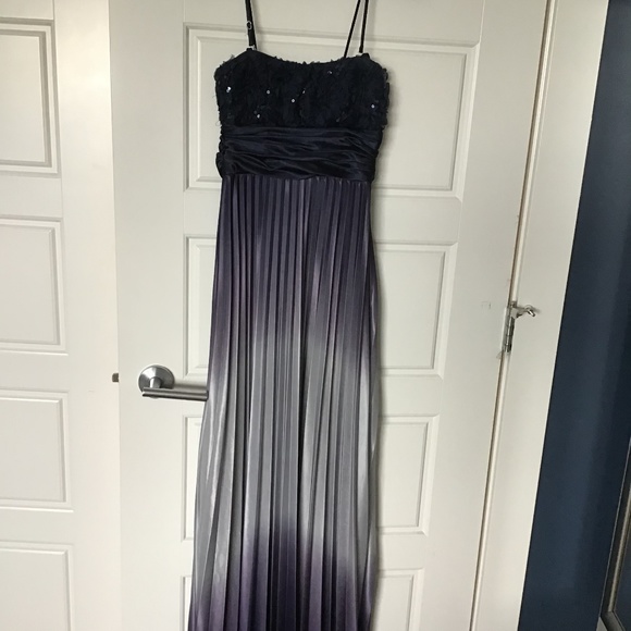 Event dress size xs (Juniors 1) new - Picture 2 of 2